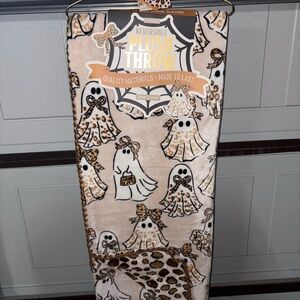 Reversible Plush Throw Blanket - Cream and Brown